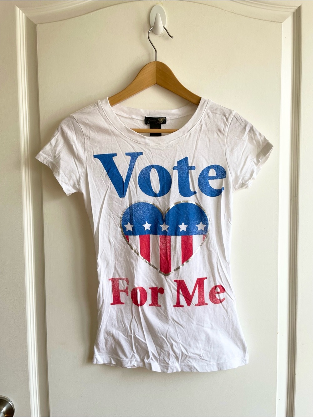 Vintage Y2K Mandee Vote For Me Heart Tee Tshirt Size M 100% Cotton
